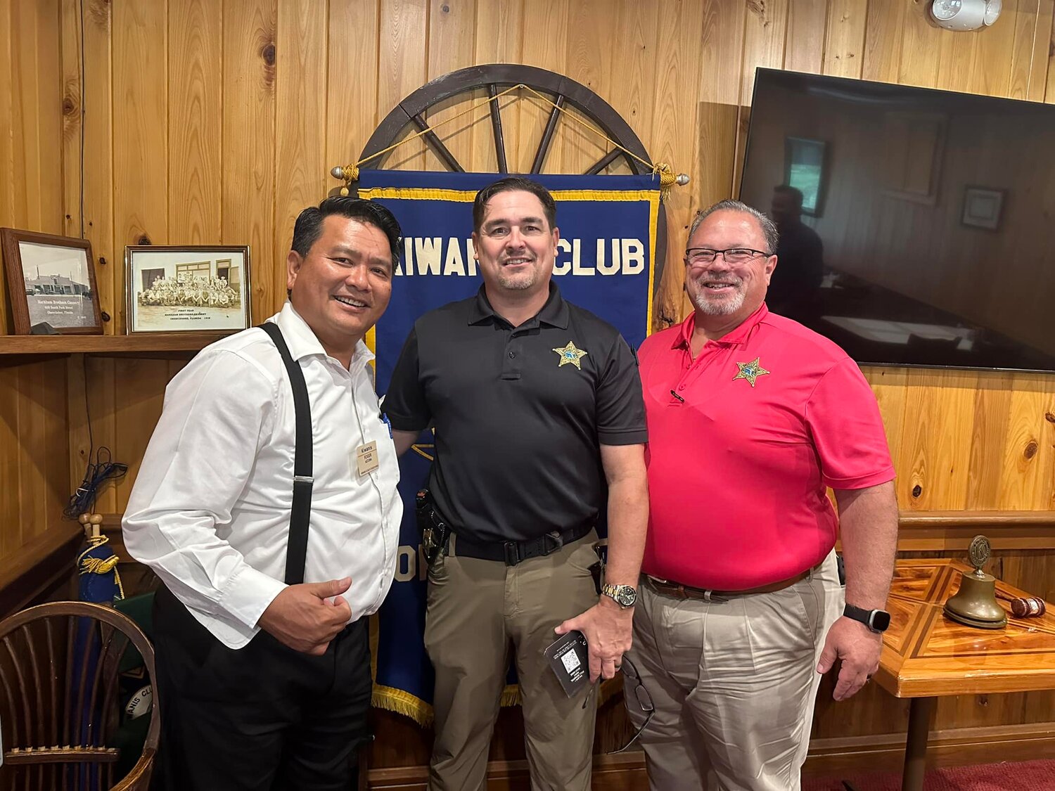 OKEECHOBEE  -- On July 27, Okeechobee County Sheriff Noel Stephen and Cpl. Jack Nash spoke to the Okeechobee Kiwanis Club about the L.E.A.P. Program, which helps recruit, train and retain new employees.  [Photo courtesy Okeechobee Kiwanis Club]
